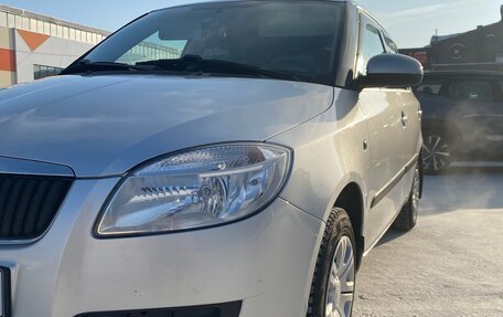 Skoda Fabia II, 2009 год, 490 000 рублей, 3 фотография