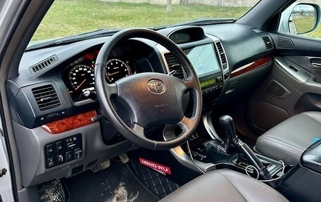 Toyota Land Cruiser Prado 120 рестайлинг, 2005 год, 2 150 000 рублей, 5 фотография