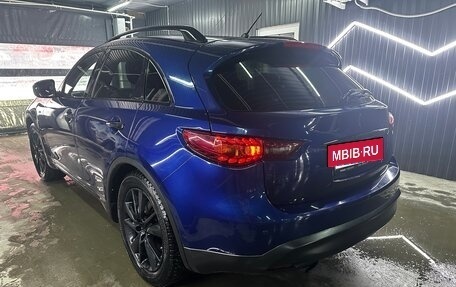 Infiniti QX70, 2014 год, 1 850 000 рублей, 6 фотография