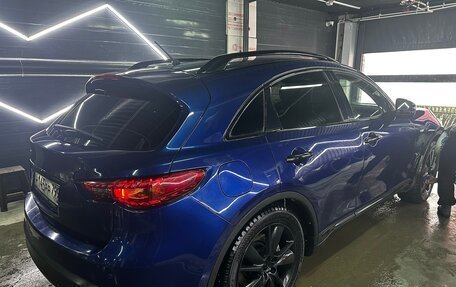 Infiniti QX70, 2014 год, 1 850 000 рублей, 8 фотография
