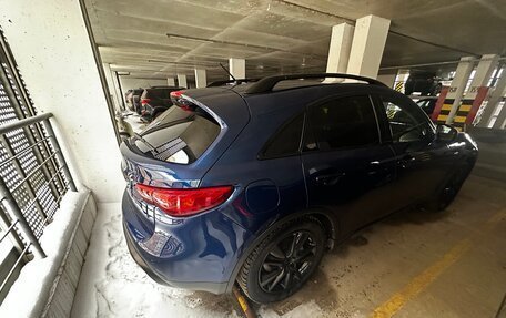 Infiniti QX70, 2014 год, 1 850 000 рублей, 15 фотография