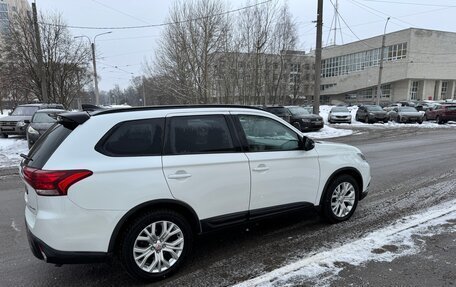 Mitsubishi Outlander III рестайлинг 3, 2020 год, 2 249 000 рублей, 6 фотография