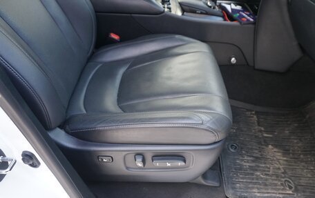 Lexus LX III, 2020 год, 10 500 000 рублей, 22 фотография