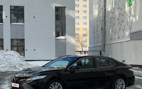 Toyota Camry, 2018 год, 2 890 000 рублей, 11 фотография