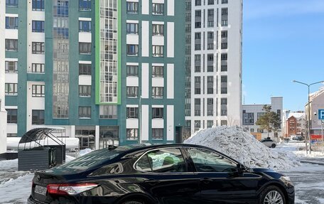 Toyota Camry, 2018 год, 2 890 000 рублей, 8 фотография