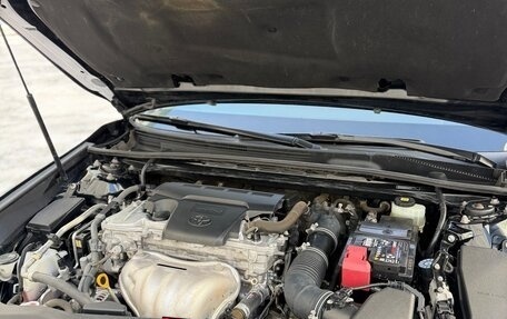 Toyota Camry, 2018 год, 2 890 000 рублей, 32 фотография