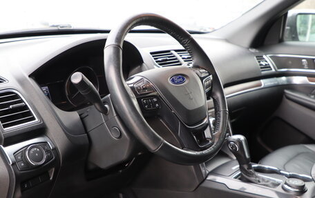 Ford Explorer VI, 2018 год, 2 700 000 рублей, 8 фотография