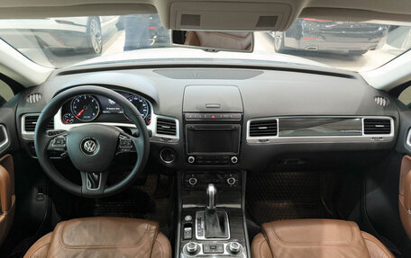 Volkswagen Touareg III, 2015 год, 3 150 000 рублей, 17 фотография