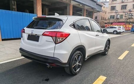 Honda Vezel, 2022 год, 1 750 000 рублей, 8 фотография