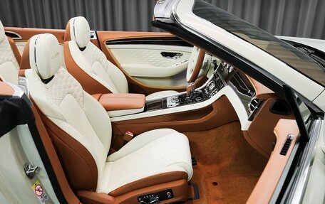 Bentley Continental GT, 2025 год, 52 867 200 рублей, 28 фотография