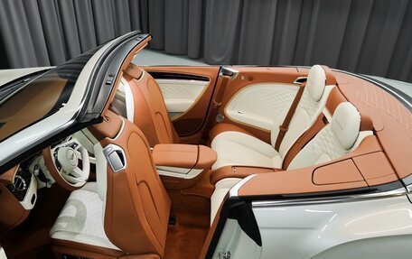 Bentley Continental GT, 2025 год, 52 867 200 рублей, 34 фотография