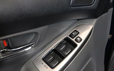 Toyota Land Cruiser Prado 120 рестайлинг, 2007 год, 2 000 000 рублей, 15 фотография