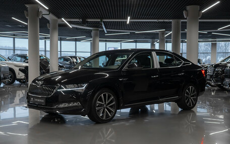 Skoda Superb III рестайлинг, 2025 год, 3 400 000 рублей, 1 фотография