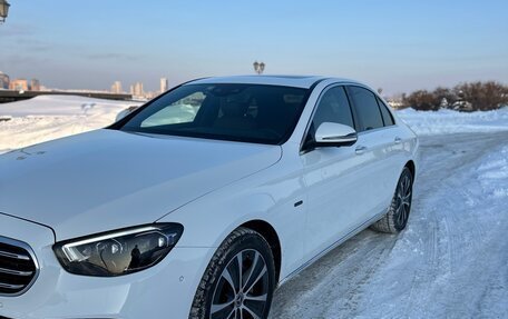 Mercedes-Benz E-Класс, 2021 год, 5 100 000 рублей, 3 фотография