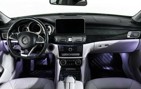 Mercedes-Benz CLS, 2016 год, 2 590 000 рублей, 13 фотография