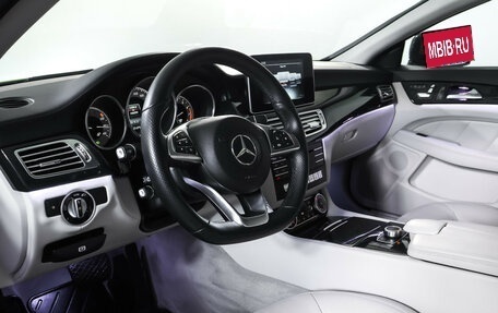 Mercedes-Benz CLS, 2016 год, 2 590 000 рублей, 15 фотография