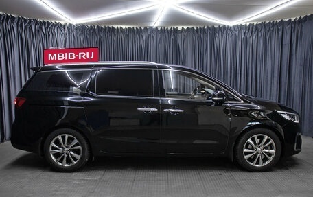 KIA Carnival III, 2019 год, 3 298 000 рублей, 4 фотография