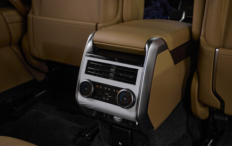 Land Rover Range Rover IV рестайлинг, 2026 год, 33 000 000 рублей, 28 фотография