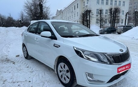 KIA Rio III рестайлинг, 2014 год, 750 000 рублей, 3 фотография