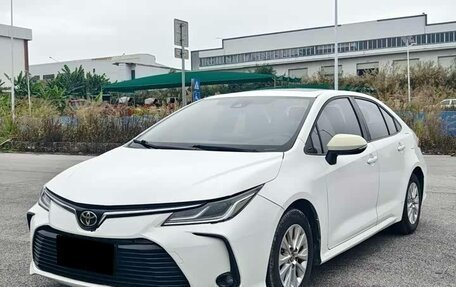 Toyota Corolla, 2022 год, 1 550 000 рублей, 4 фотография