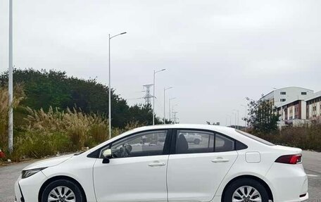 Toyota Corolla, 2022 год, 1 550 000 рублей, 5 фотография
