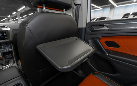 Volkswagen Tiguan II, 2017 год, 2 860 000 рублей, 15 фотография