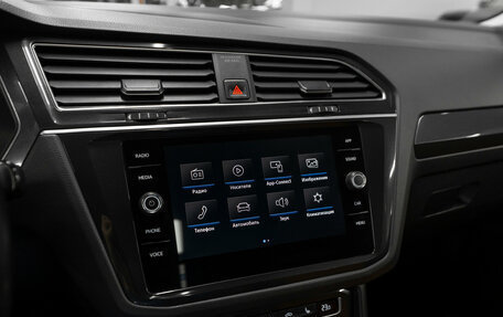 Volkswagen Tiguan II, 2017 год, 2 860 000 рублей, 17 фотография