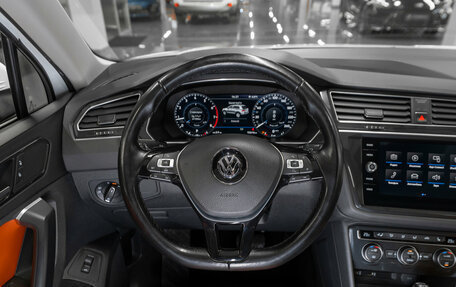 Volkswagen Tiguan II, 2017 год, 2 860 000 рублей, 11 фотография