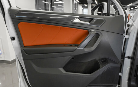 Volkswagen Tiguan II, 2017 год, 2 860 000 рублей, 20 фотография