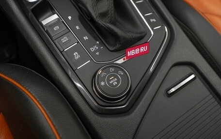 Volkswagen Tiguan II, 2017 год, 2 860 000 рублей, 22 фотография