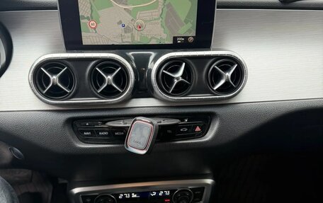 Mercedes-Benz X-Класс I, 2019 год, 4 500 000 рублей, 4 фотография