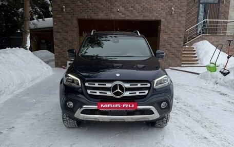 Mercedes-Benz X-Класс I, 2019 год, 4 500 000 рублей, 11 фотография