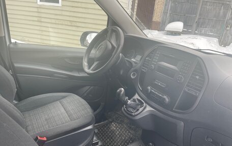 Mercedes-Benz Vito, 2017 год, 1 900 000 рублей, 7 фотография