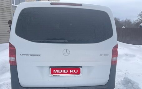 Mercedes-Benz Vito, 2017 год, 1 900 000 рублей, 3 фотография