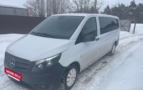 Mercedes-Benz Vito, 2017 год, 1 900 000 рублей, 2 фотография