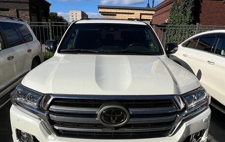 Toyota Land Cruiser 200, 2020 год, 11 000 000 рублей, 5 фотография