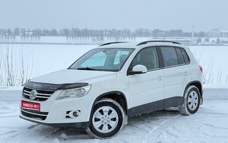 Volkswagen Tiguan I, 2011 год, 829 000 рублей, 1 фотография