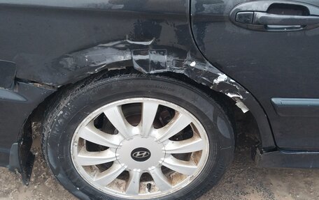 Hyundai Sonata IV рестайлинг, 2005 год, 250 000 рублей, 10 фотография