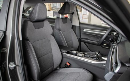 Geely Emgrand, 2024 год, 1 699 000 рублей, 10 фотография