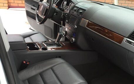 Volkswagen Touareg III, 2007 год, 1 550 000 рублей, 3 фотография