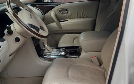 Infiniti QX56, 2011 год, 1 680 000 рублей, 10 фотография