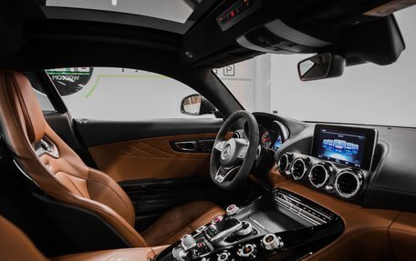 Mercedes-Benz AMG GT I рестайлинг, 2015 год, 8 990 000 рублей, 27 фотография