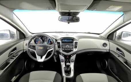 Chevrolet Cruze II, 2012 год, 730 000 рублей, 9 фотография