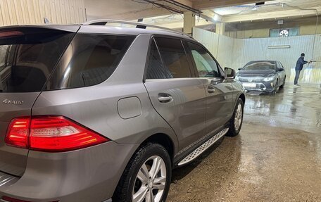 Mercedes-Benz M-Класс, 2012 год, 1 900 000 рублей, 4 фотография