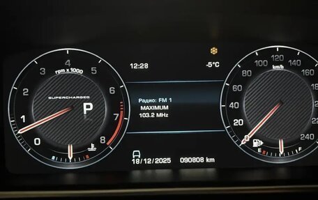 Land Rover Range Rover IV рестайлинг, 2013 год, 4 650 000 рублей, 10 фотография