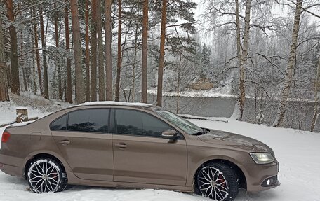 Volkswagen Jetta VI, 2011 год, 880 000 рублей, 1 фотография