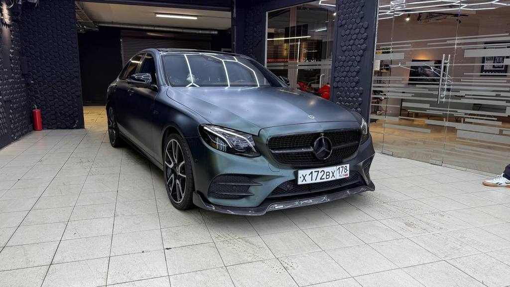 Mercedes-Benz E-Класс AMG W213, 2017 год, 4 700 000 рублей, 1 фотография