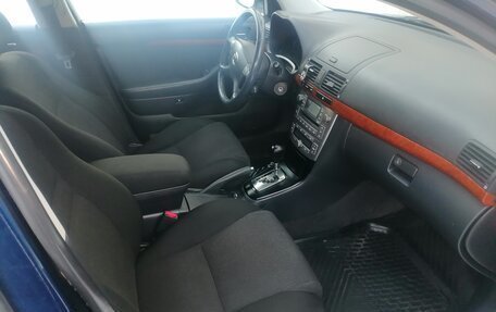 Toyota Avensis III рестайлинг, 2006 год, 650 000 рублей, 8 фотография