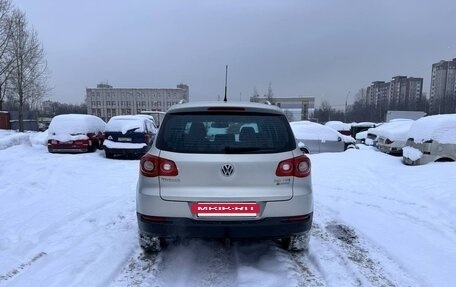 Volkswagen Tiguan I, 2011 год, 900 000 рублей, 4 фотография