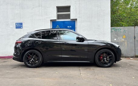 Alfa Romeo Stelvio, 2020 год, 3 199 000 рублей, 4 фотография